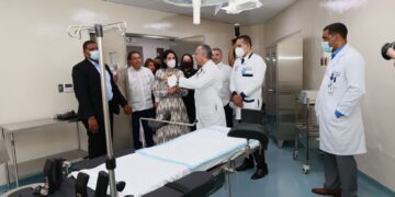 Parte de la comitiva que hizo el recorrido.