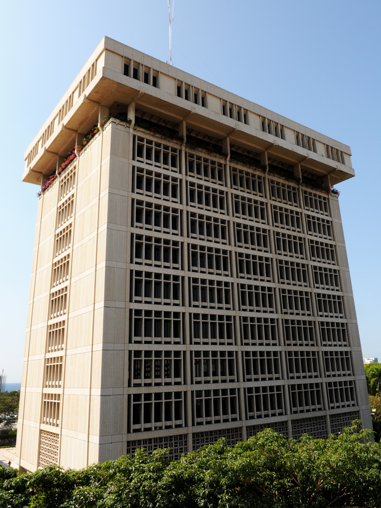 Fachada Torre del Banco Central de la República Dominicana