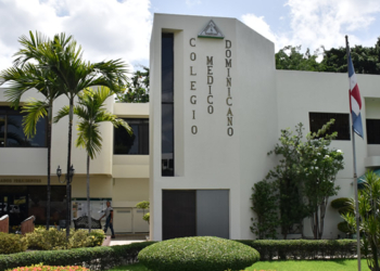 Foto de la fachada del Colegio Medico Dominicano.