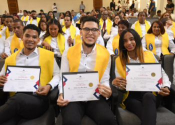 Escuela Taller del Ministerio de Trabajo gradúa a 186 jóvenes en diversas áreas técnicas