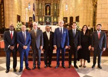 Fotografía de las autoridades del Sistema Dominicano de Seguridad Social en la misa de aniversario convocada por el CNSS (LaSeguridadSocial.Do).