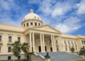 Fotografía de la Fachada frontal del Palacio Nacional de la República Dominicana - PaginaUno.Do