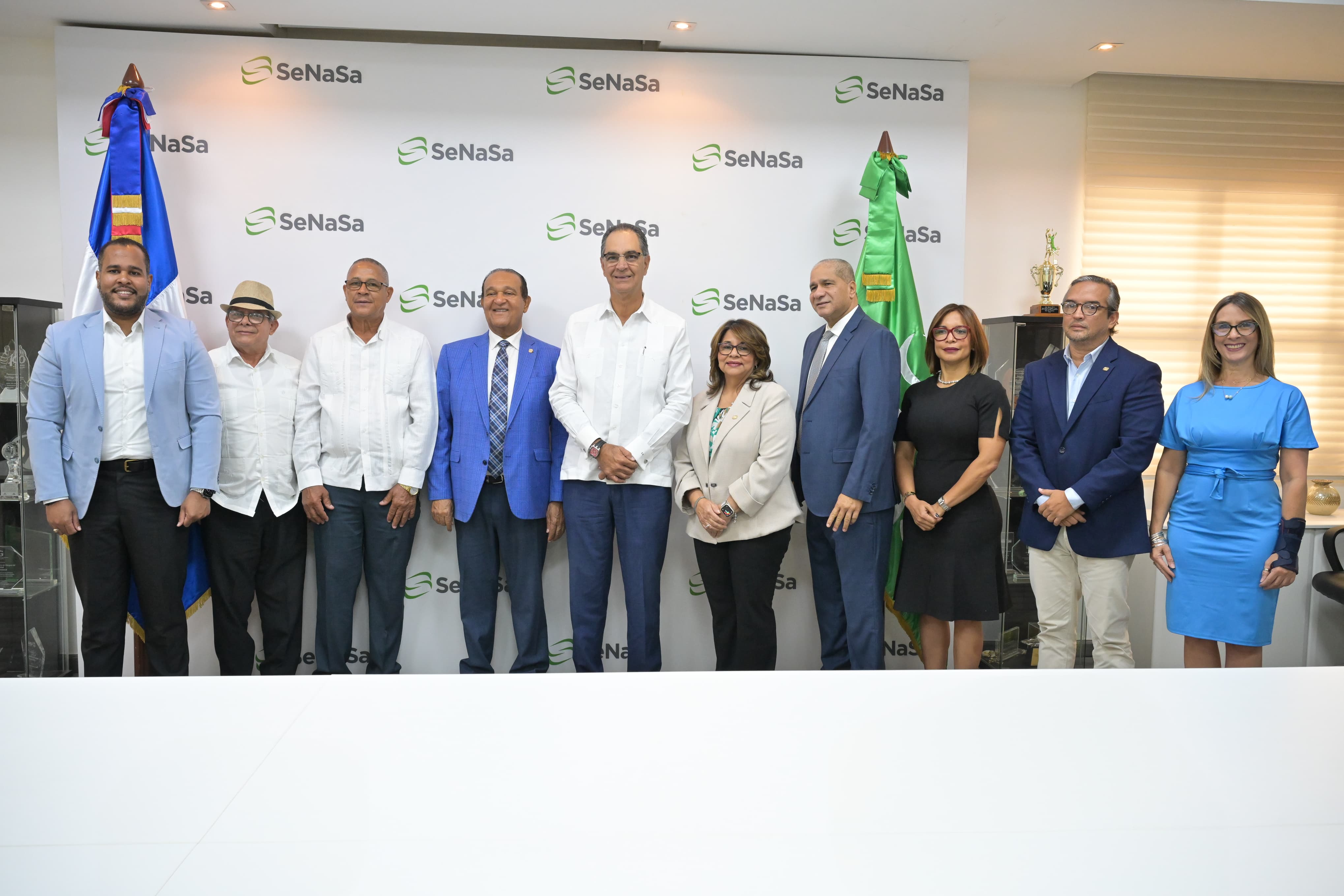 Autoridades del SENASA y de CONATRA. (LaSeguridadSocial.Do)