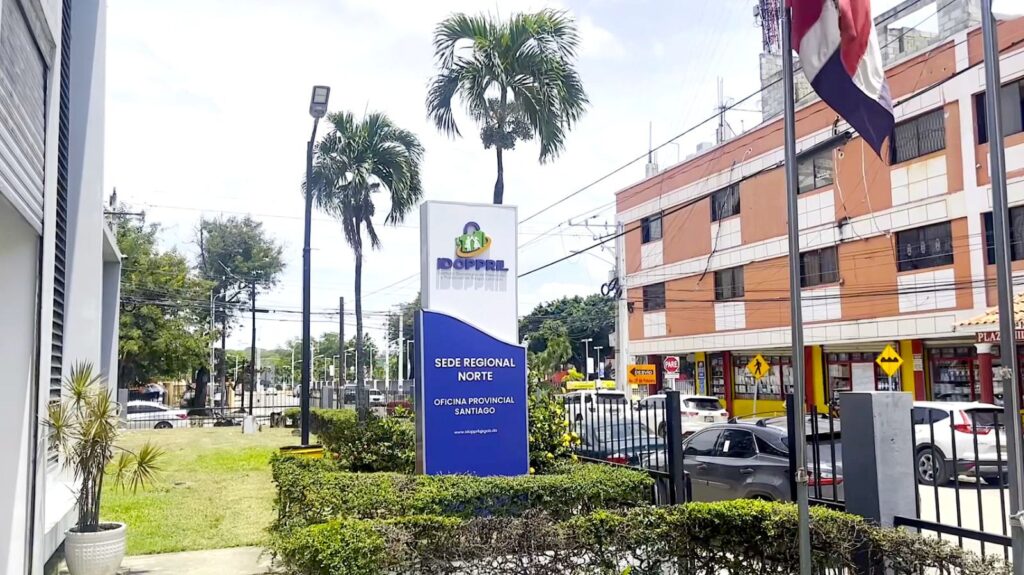 Fachada frontal sede regional norte IDOPPRIL (LaSeguridadSocial.Do)