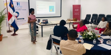 Participantes capacitación avanzada sobre Adherencia al Tratamiento Antirretroviral, imnpartido al personal de psicología del SNS. (LaSeguridadSocial.Do)