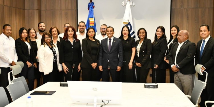 Staff directivo de la DIDA. (PaginaUno.Do)