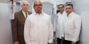 Director del Servicio Nacional de Salud, Dr. Julio César Landrón, junto a otras autoridades hospitalarias (LaSeguridadSocial.Do)
