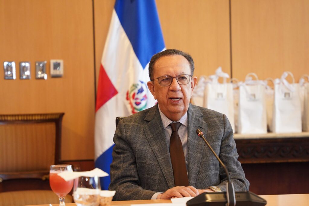 El IMAE del Banco Central registró un crecimiento interanual de 4.6 % en julio de 2026, con la construcción y los servicios financieros como sectores líderes. (Fuente: BCRD)