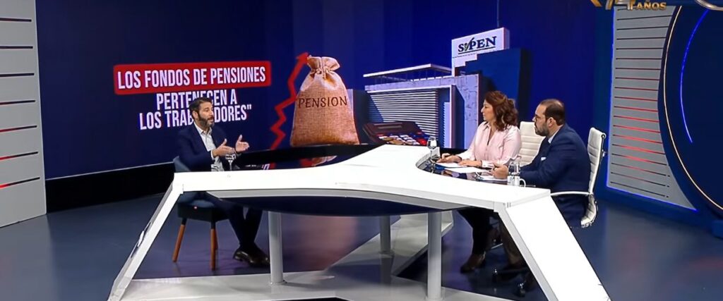 El superintendente de Pensiones, Francisco A. Torres, durante su participación en el programa La Mirada de RTVD. (Foto: SIPEN)