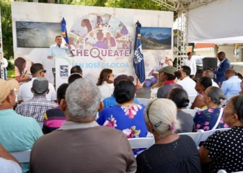 El director ejecutivo del SNS, doctor Julio Landrón, encabezó la jornada 621 de Chequéate RD en San José de Ocoa. | Foto: ENSaludDigital / SNS