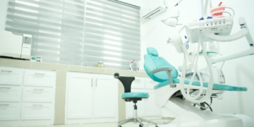 El INABIE inaugura nuevos módulos odontológicos en Monte Plata y Baní, ampliando el acceso a salud bucal gratuita para estudiantes del sistema educativo público. (Foto: Presidencia