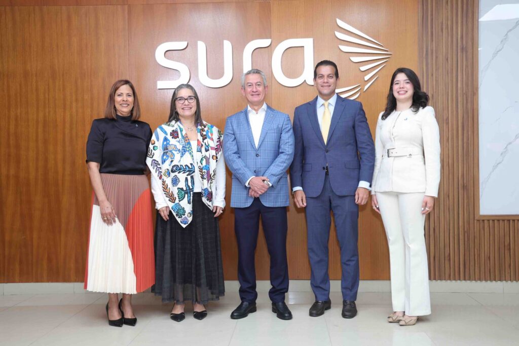 James García, presidente ejecutivo de Seguros SURA, durante el lanzamiento de Moto Seguro en Santo Domingo. | Fuente: Seguros SURA