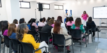 Colaboradores de SISALRIL participaron en la jornada «Salud en conciencia es prevenir», orientada a la prevención y detección temprana del cáncer de mama. (Foto: SISALRIL)