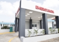 Fachada frontal emergencias de hospital capitalino en Santo Domingo